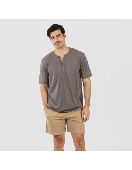 Pijama corto hombre con botones topo arena pijamas-cortos-hombre