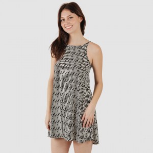 Vestido corto tirantes... 2