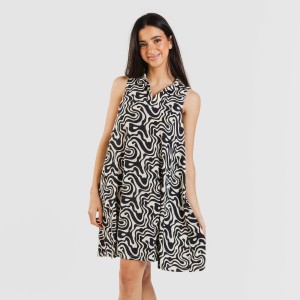 Vestido corto cuello y... 2