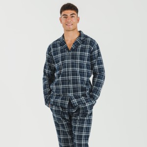 Pijama franela con solapa... 2
