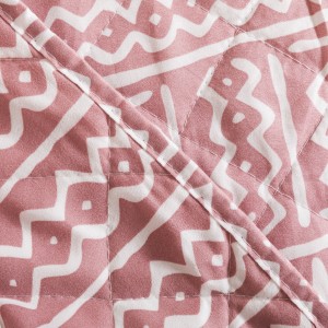 Colcha bouti Vinuesa malva 2