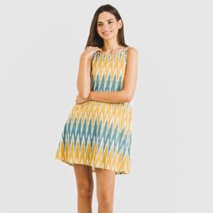 Vestido corto tirantes...