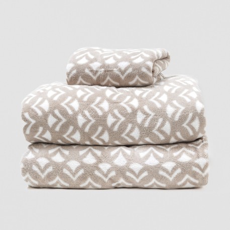 Juego de sábanas coralina Etea gris claro sabanas-de-terciopelo-y-coralina